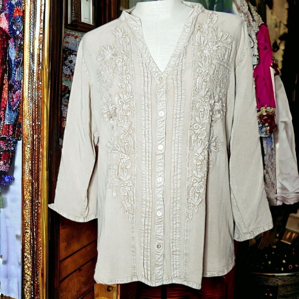 Solitaire Embroidered Button Down Shirt - image 2
